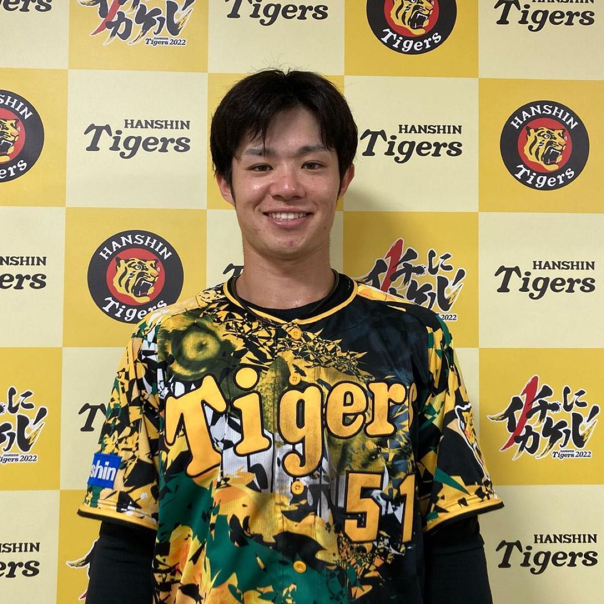阪神タイガース 本人着用 中野拓夢 ウル虎の夏 2022 直筆サイン 阪神タイガース 本人着用 中野拓夢 ウル虎の夏 2022 直筆サイン