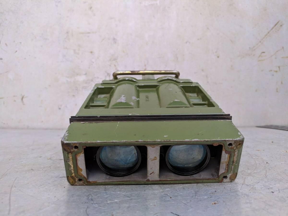  Germany army Binocular war car exhibition . mirror peli scope Opti karu site 