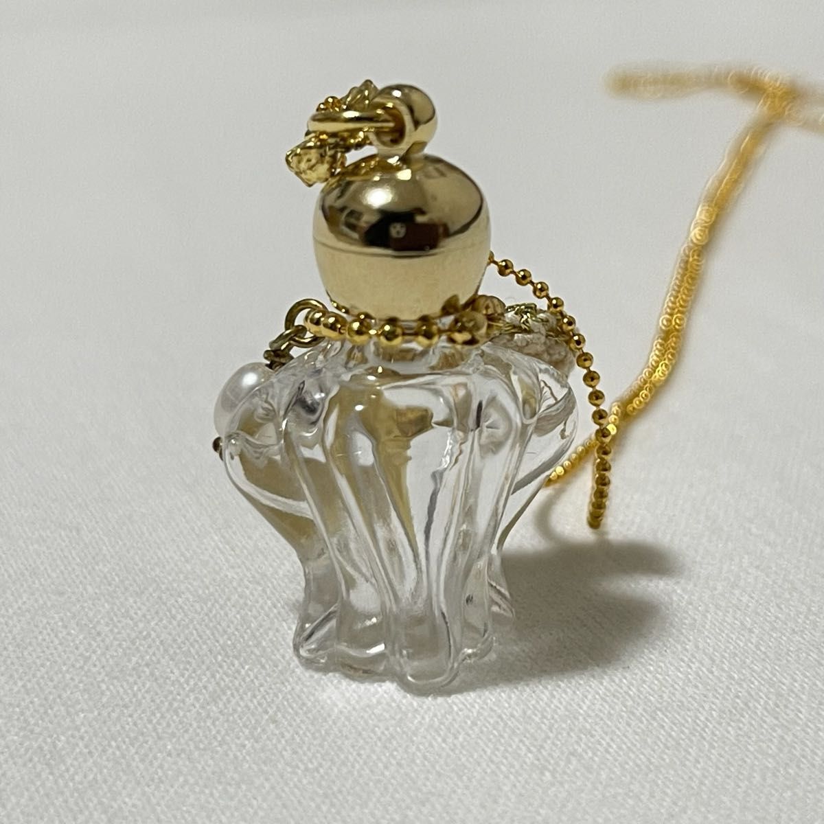 ちいさな香水ボトルネックレス アクセサリー ゴールド 水牛角 ちいさな香水ボトルネックレス アクセサリー ゴールド 水牛角