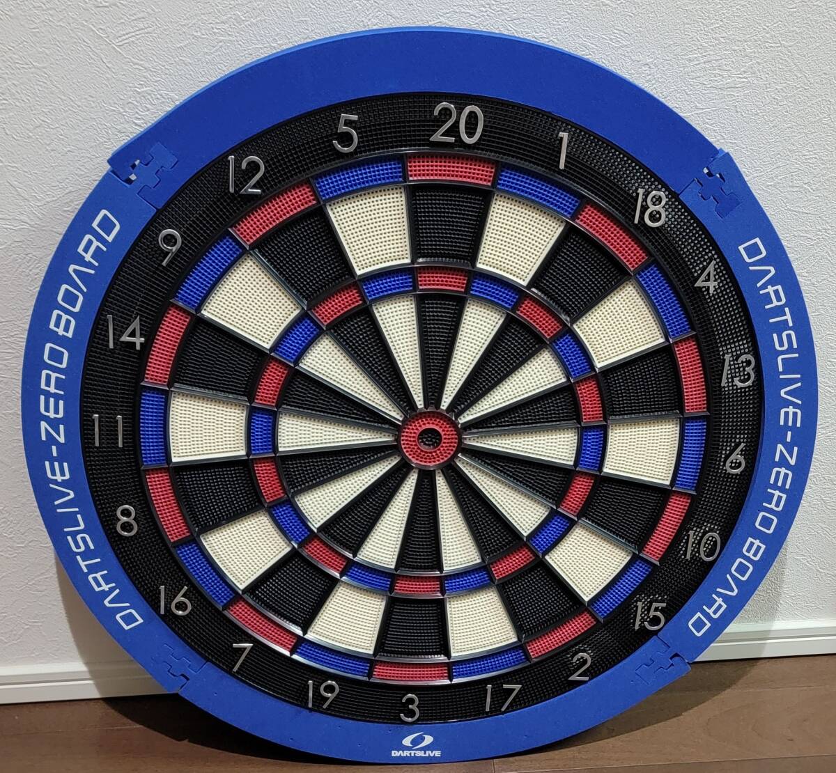 中古】DARTSLIVE ZERO BOARD ダーツライブ ゼロボード 15.5インチ 静音 ダーツボード(ボード)|売買されたオークション情報、Yahoo!オークション(旧ヤフオク!) の商品情報をアーカイブ公開 - オークファン(aucfan.com) 中古】DARTSLIVE ZERO BOARD ダーツライブ ゼロボード 15.5インチ 静音 ダーツボード(ボード)|売買されたオークション情報、Yahoo!オークション(旧ヤフオク!) の商品情報をアーカイブ公開 - オークファン(aucfan.com)