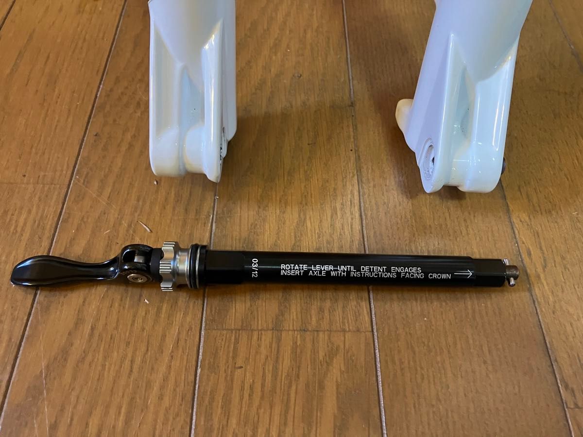マニトウ marvel PRO 120mm AIR QR15mm クイック フロント マニトウ marvel PRO 120mm AIR QR15mm クイック フロント