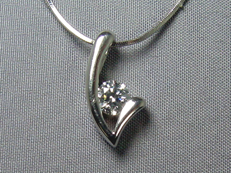 ☆PT900ダイヤモンドペンダント0.254ct D VVS-1 EXCE libertytech