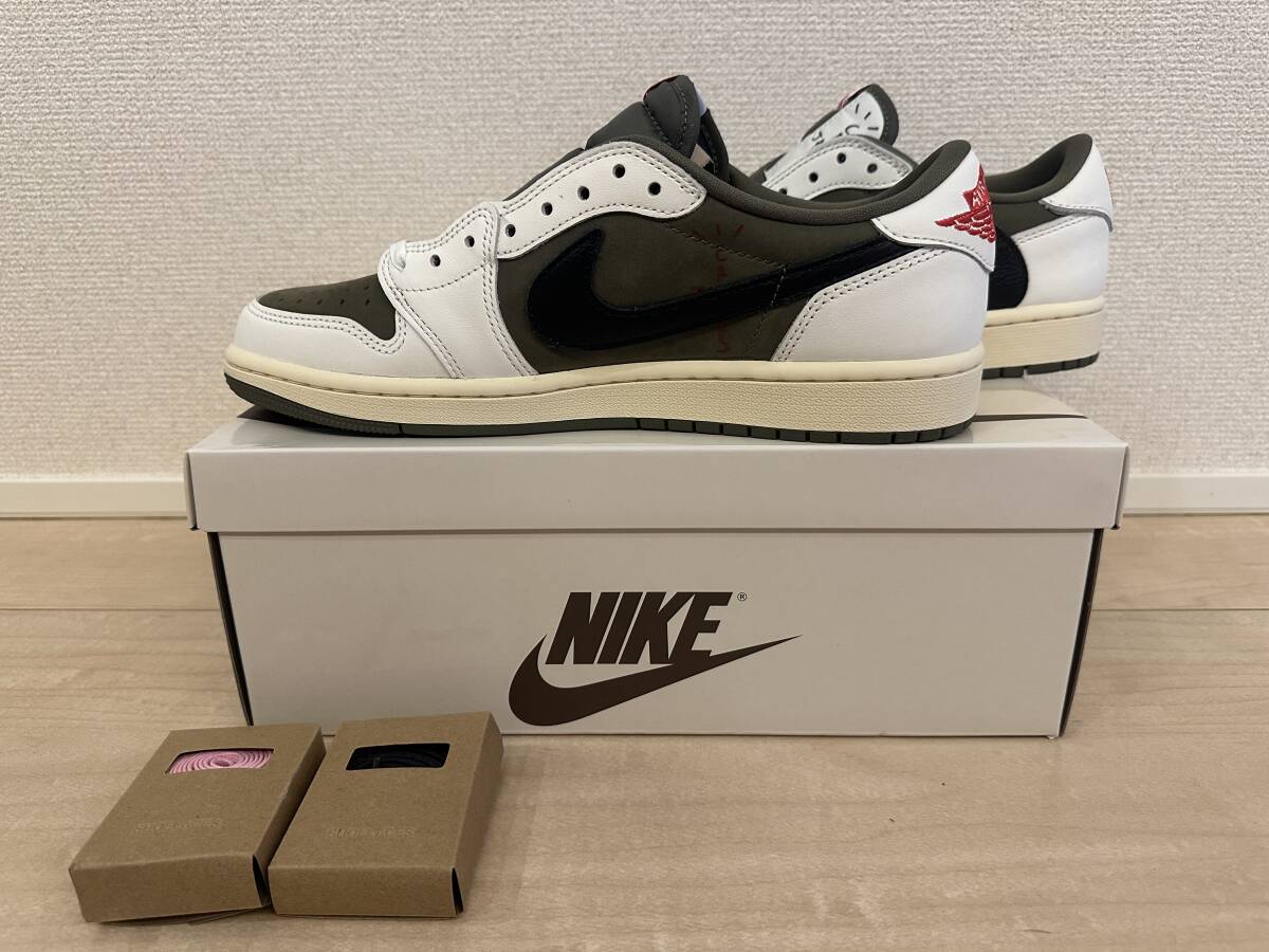 9/28発売】27cm エアジョーダン1 LOW × Travis Scott Reverse 9/28発売】27cm エアジョーダン1 LOW × Travis Scott Reverse