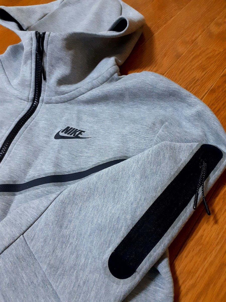 NIKE テックフリース セットアップ 上下 グレー S 白タグ 国内 NIKE テックフリース セットアップ 上下 グレー S 白タグ 国内