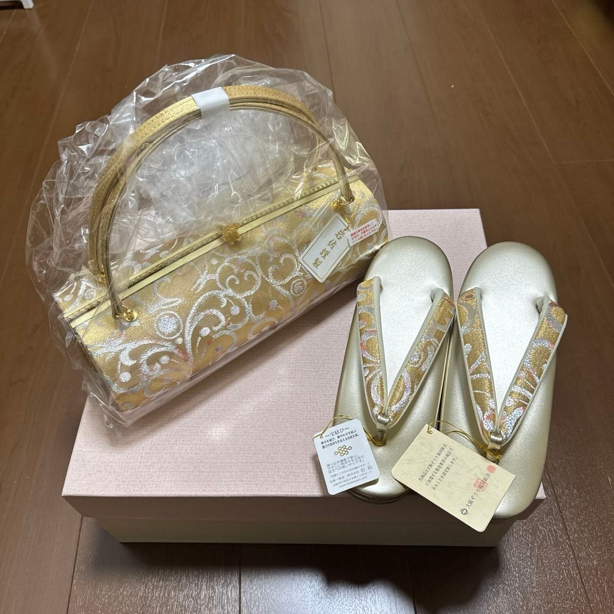 新品 未使用 タグ付き 岩佐謹製 西陣織地 和装小物 バッグ 草履 新品 未使用 タグ付き 岩佐謹製 西陣織地 和装小物 バッグ 草履