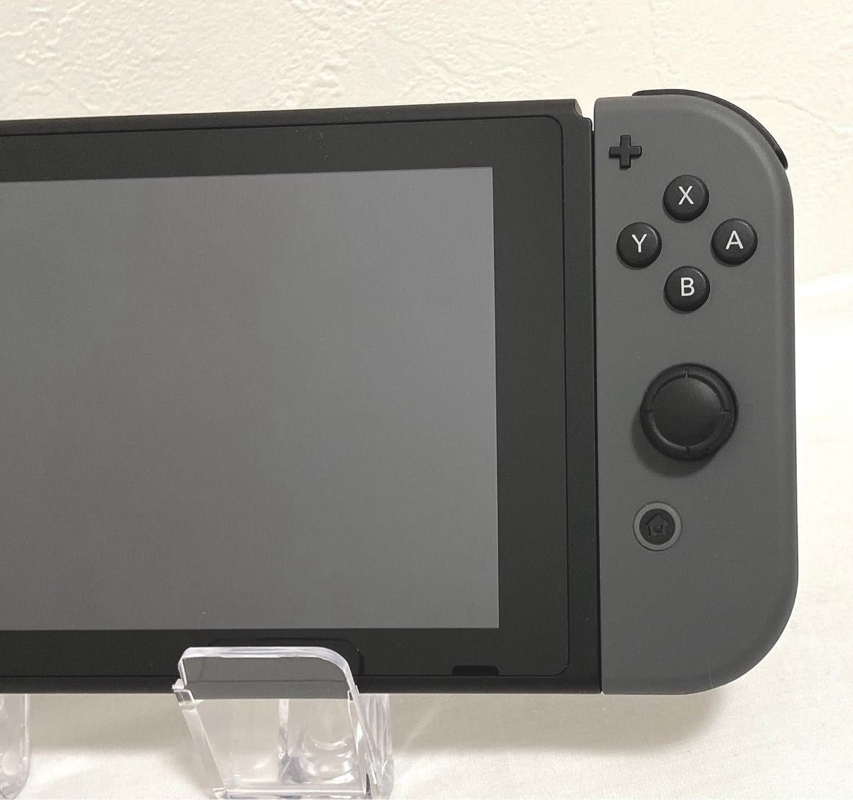 2019年製 新型 美品 Nintendo Switch 本体 付属品 グレー 初期化 2019年製 新型 美品 Nintendo Switch 本体 付属品 グレー 初期化