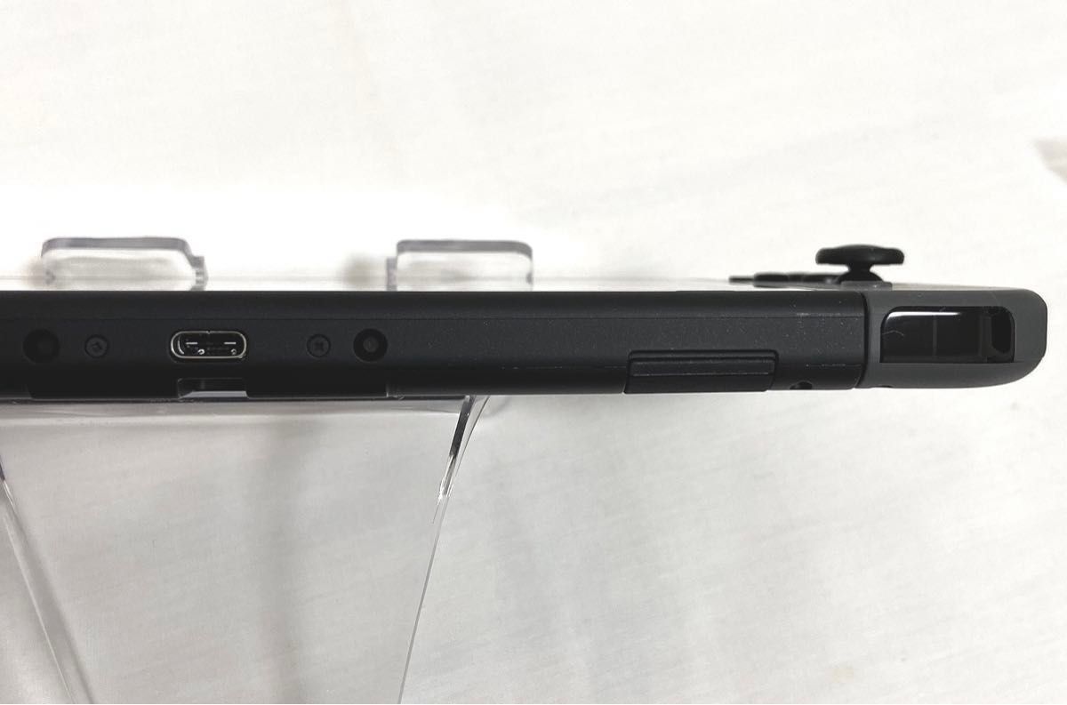 2019年製 新型 美品 Nintendo Switch 本体 付属品 グレー 初期化 2019年製 新型 美品 Nintendo Switch 本体 付属品 グレー 初期化