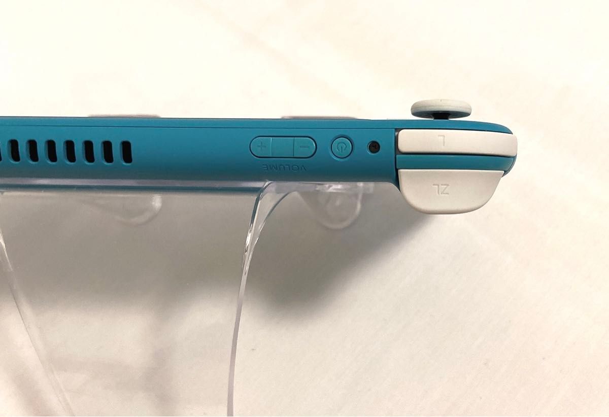 2022年製 Nintendo Switch lite 本体 強化フィルム 2点セット 2022年製 Nintendo Switch lite 本体 強化フィルム 2点セット