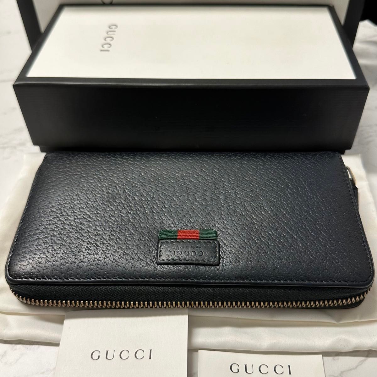 新品同様 グッチ GUCCI 財布 長財布 シェリーライン ラウンド 新品同様 グッチ GUCCI 財布 長財布 シェリーライン ラウンド