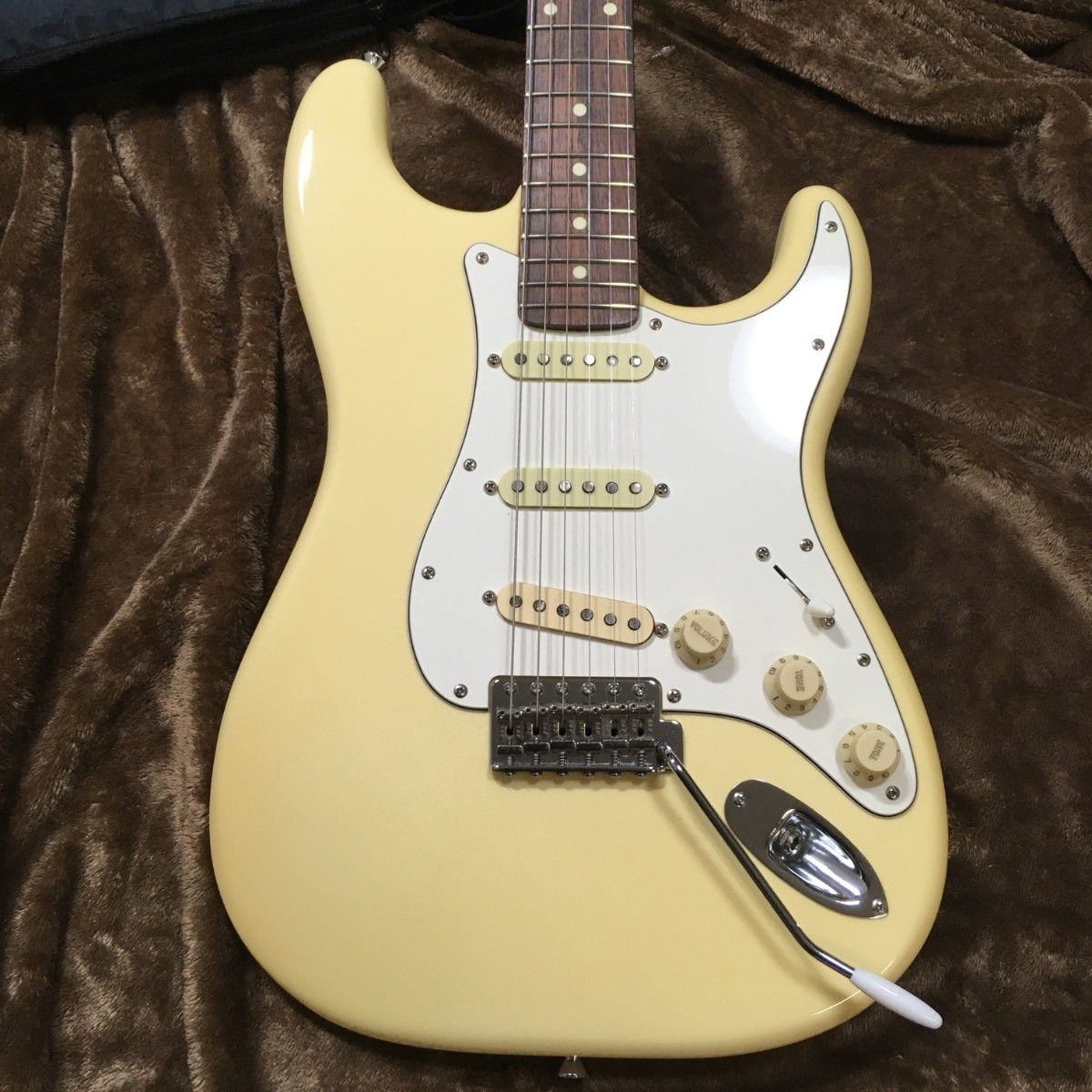 EDWARDS by ESP E-SE ラッカー塗装 ストラトキャスター EDWARDS by ESP E-SE ラッカー塗装 ストラトキャスター