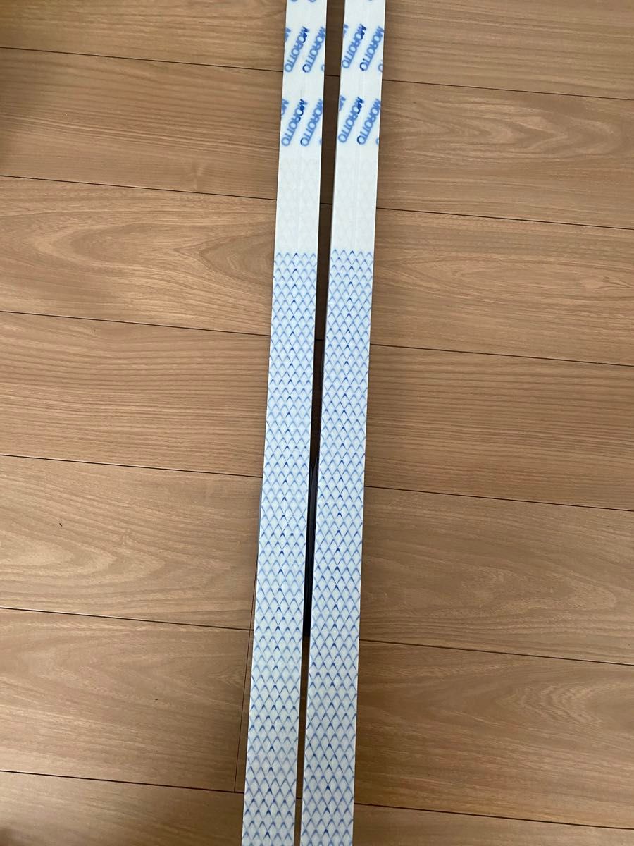 モロット MOROTTO EMOTION スキー板195cm ウロコ 鱗 うろこ板 未 モロット MOROTTO EMOTION スキー板195cm ウロコ 鱗 うろこ板 未