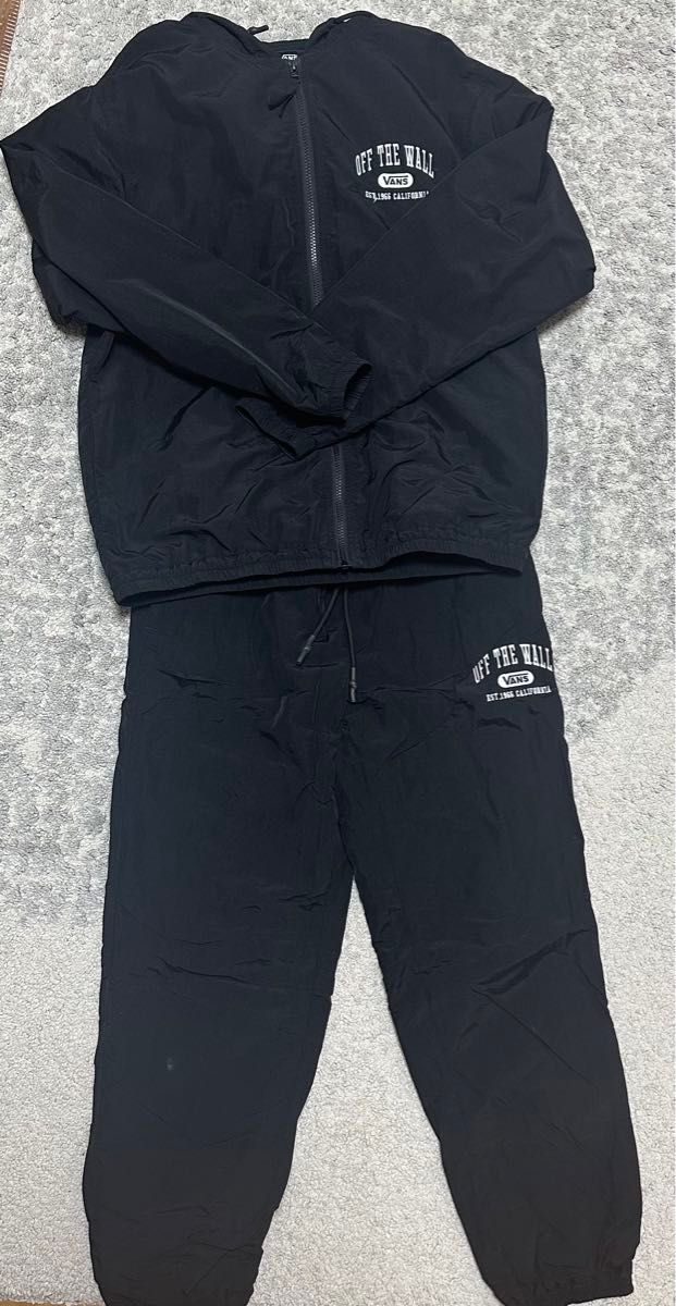 Vans ナイロン上下セットアップ 裏起毛 ブラック ジャージ Vans ナイロン上下セットアップ 裏起毛 ブラック ジャージ