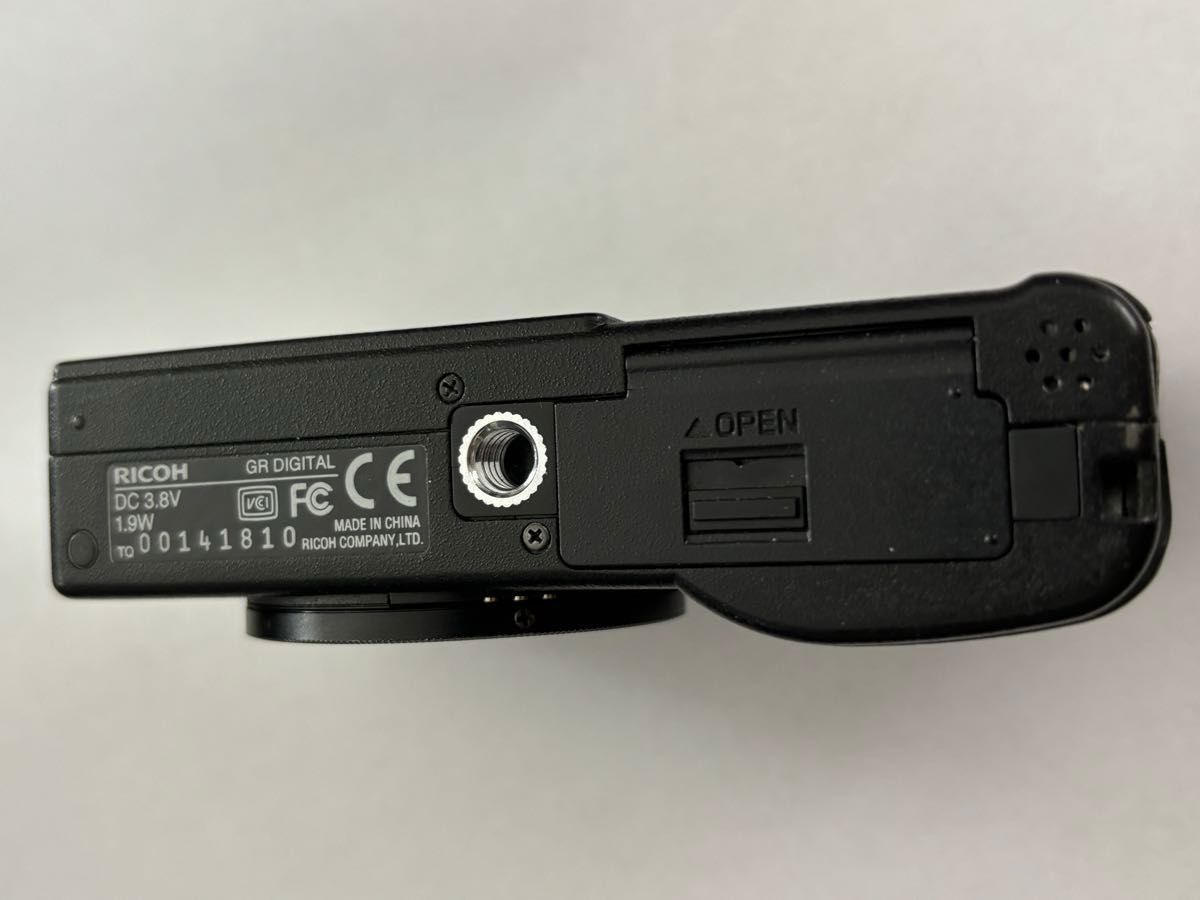 RICOH GR コンパクトデジタルカメラ ジャンク 販売は本体のみ RICOH GR コンパクトデジタルカメラ ジャンク 販売は本体のみ