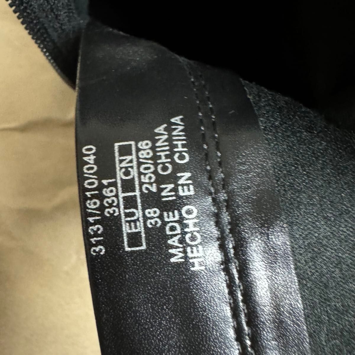 ZARA シルバー メタルヒール スクエアトゥ ショートブーツ ZARA シルバー メタルヒール スクエアトゥ ショートブーツ
