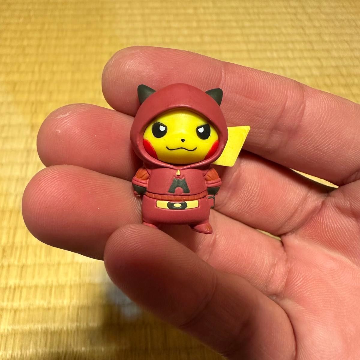 未使用 ポケモンセンター限定 メガレックウザ ポンチョを着た 未使用 ポケモンセンター限定 メガレックウザ ポンチョを着た