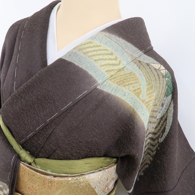 tomihisa 新品 滝泰謹製 おぼろ染 相良刺繍 金通し 落款 着物 tomihisa 新品 滝泰謹製 おぼろ染 相良刺繍 金通し 落款 着物