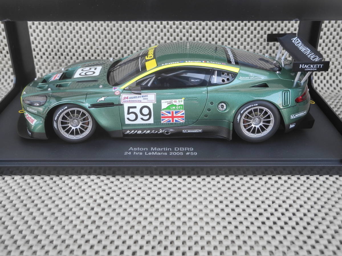  новый товар *1/18* Aston Martin DBR9 \'05ru* man #59 ( зеленый ) Auto Art AUTOart