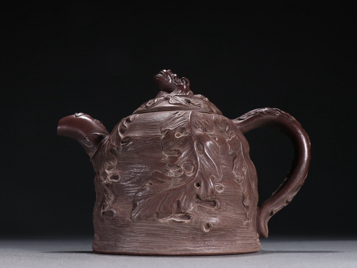 G324 伊藤東彦 布目椿文花瓶 共箱 真作保証 G324 伊藤東彦 布目椿文花瓶 共箱 真作保証