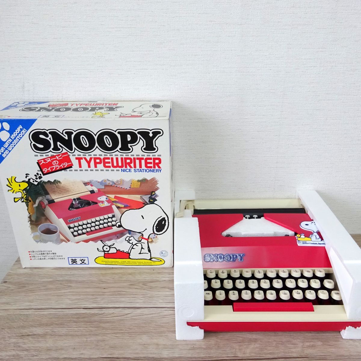 美品 ほぼ未使用 SNOOPY TYPEWRITER スヌーピーのタイプライター 美品 ほぼ未使用 SNOOPY TYPEWRITER スヌーピーのタイプライター