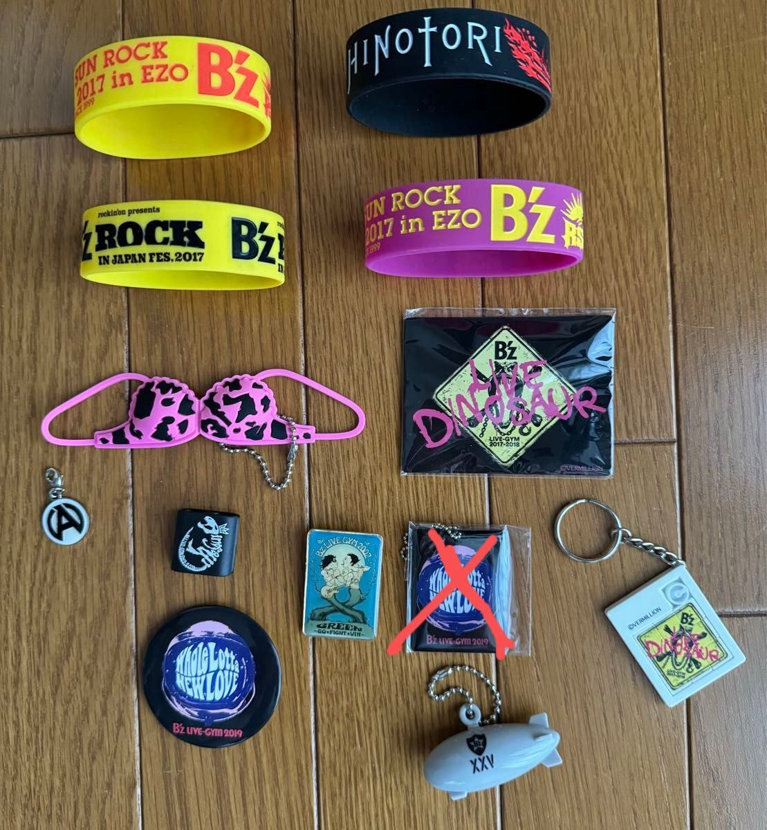 B'z グッズセット ガチャガチャ 美品|Yahoo!フリマ(旧PayPay B'z グッズセット ガチャガチャ 美品|Yahoo!フリマ(旧PayPay