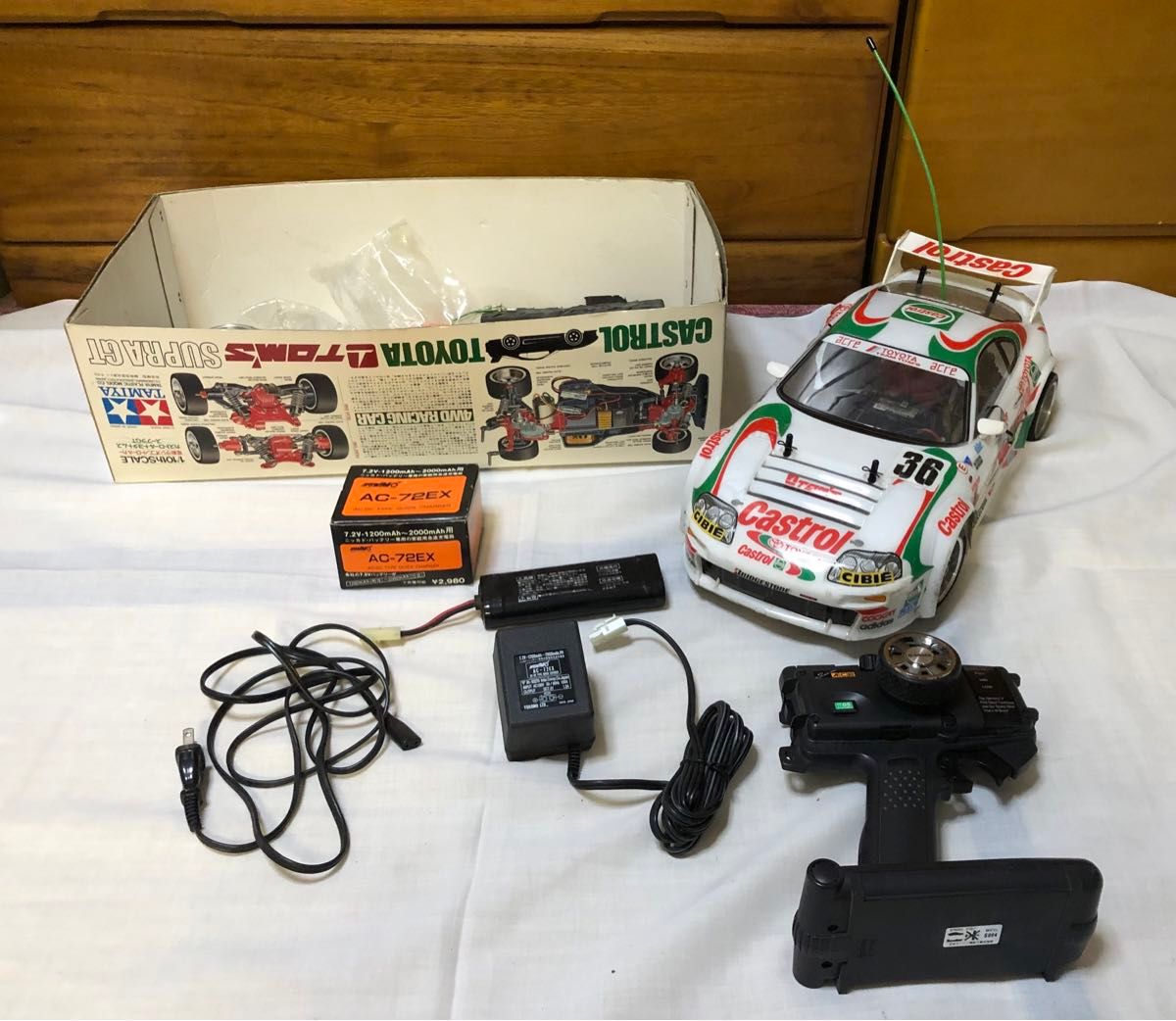 TAMIYA タミヤ 1/10電動RC4WDレーシングカー カストロールトヨタ TAMIYA タミヤ 1/10電動RC4WDレーシングカー カストロールトヨタ