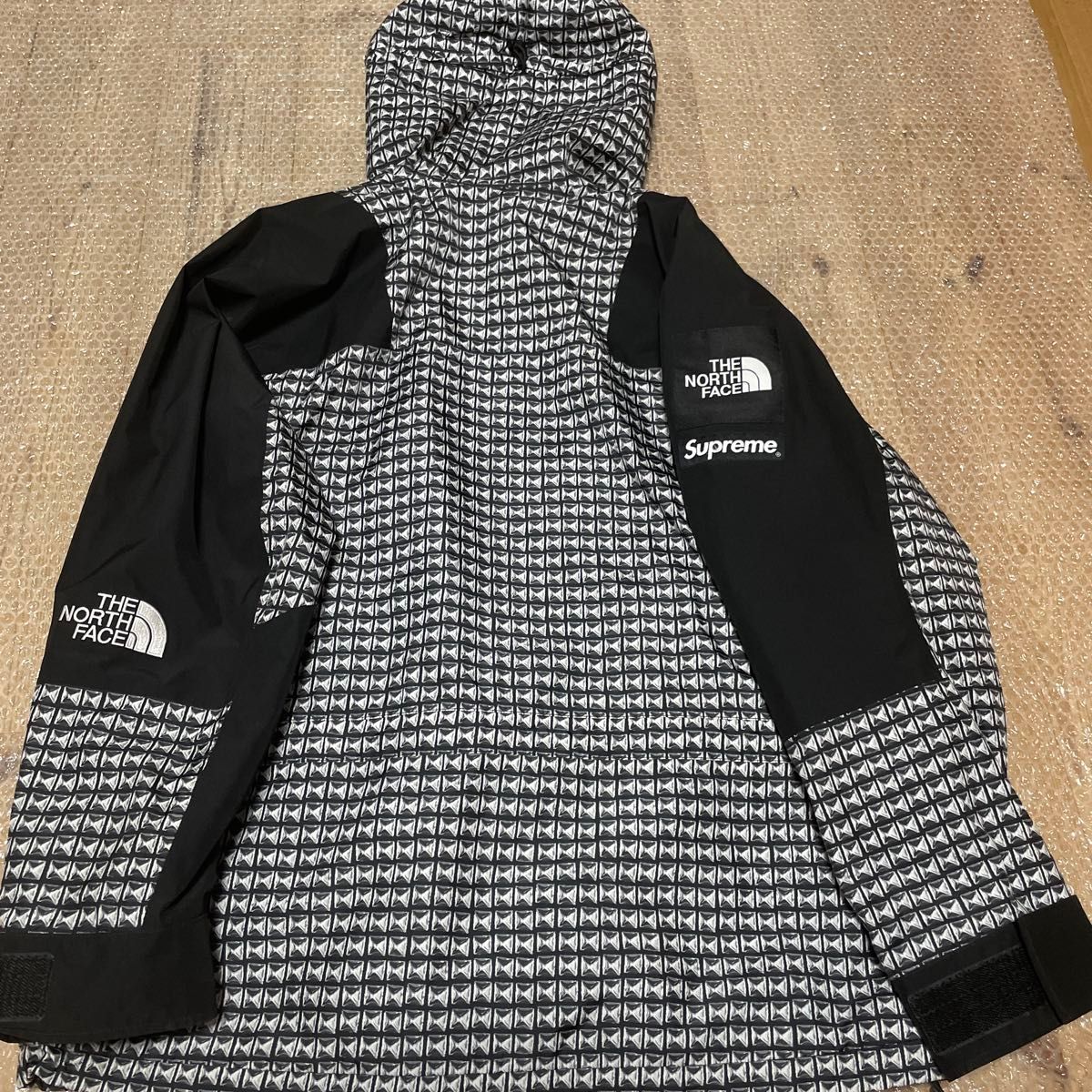 シュプリーム ノースフェイス Supreme マウンテンパーカー シュプリーム ノースフェイス Supreme マウンテンパーカー