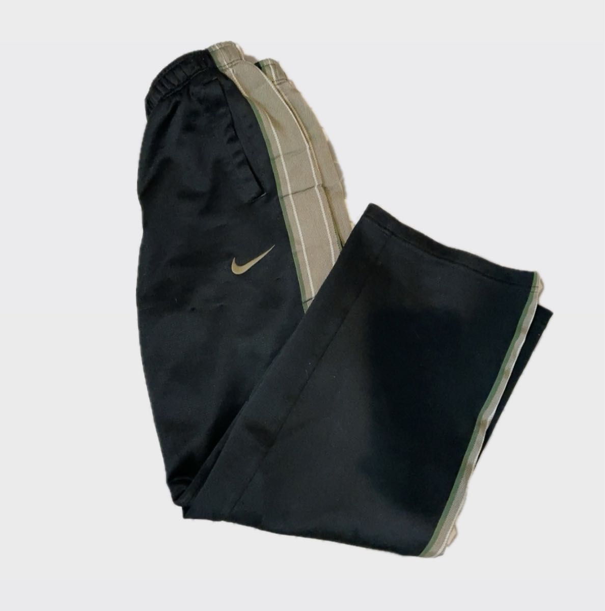 美品》NIKE ナイキ ジャージ上下セットメンズLサイズ ブラック 美品》NIKE ナイキ ジャージ上下セットメンズLサイズ ブラック
