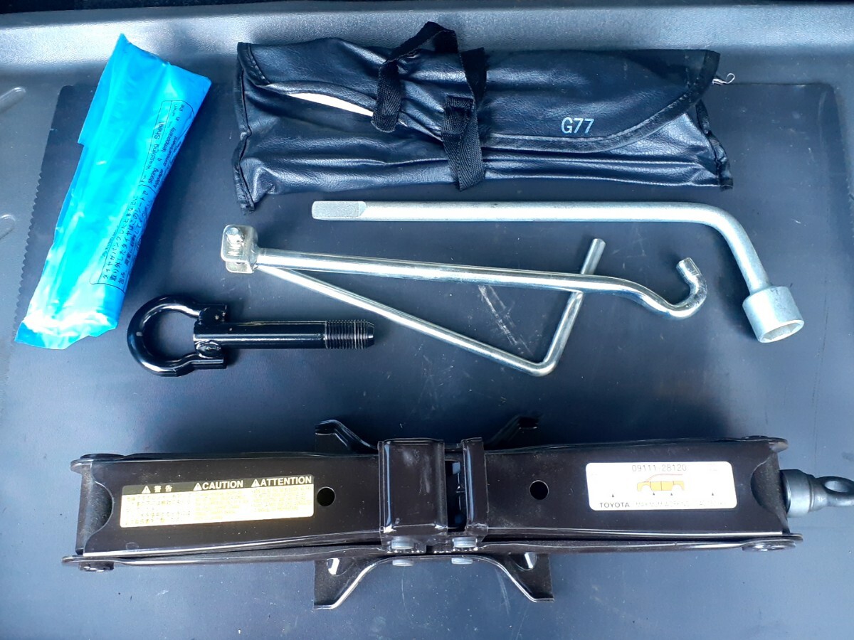 ZRR70 ノア ヴォクシー 車載ジャッキ パンタグラフジャッキ 車載工具 1500kg 09111-28120 トヨタ 09110-28210