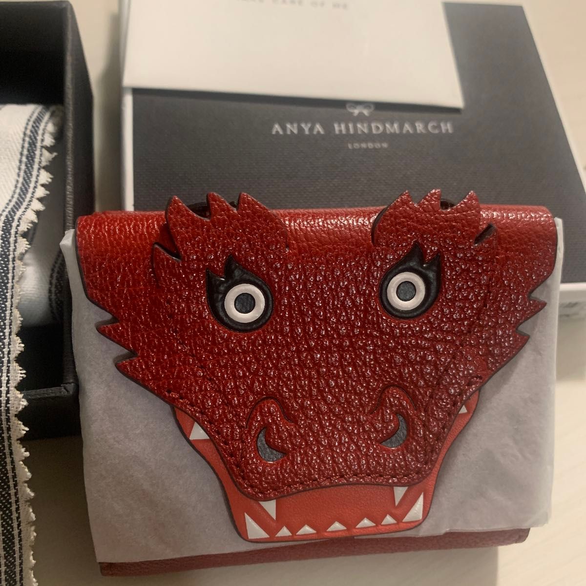 ANYA HINDMARCH アニヤハインドマーチドラゴンウォレット ANYA HINDMARCH アニヤハインドマーチドラゴンウォレット