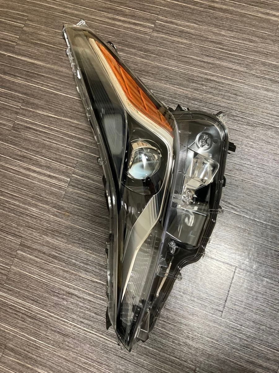 50系プリウス 純正ヘッドライト右 中古品 補修無し(プリウス 50 50系プリウス 純正ヘッドライト右 中古品 補修無し(プリウス 50