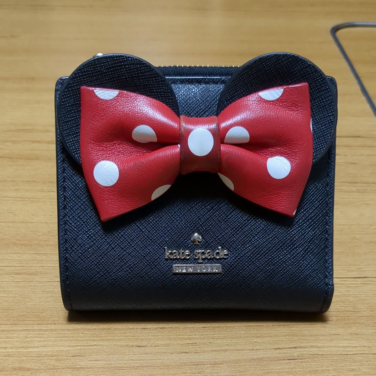 ケイトスペード ミニーちゃん 二つ折り財布 ミニーマウス リボン ケイトスペード ミニーちゃん 二つ折り財布 ミニーマウス リボン