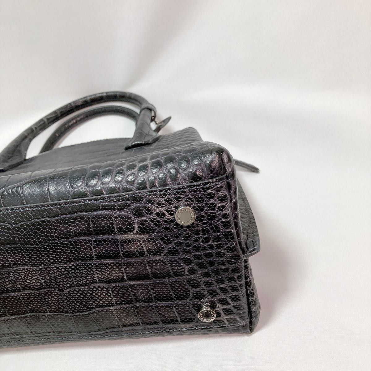 美品】イアクッチ ショルダーバッグ 2way クロコ 型押し レザー 美品】イアクッチ ショルダーバッグ 2way クロコ 型押し レザー