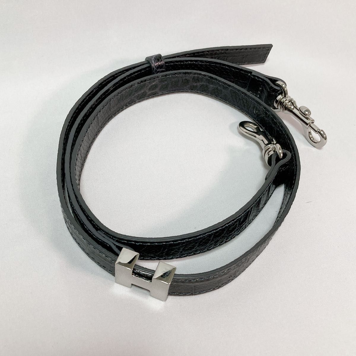 美品】イアクッチ ショルダーバッグ 2way クロコ 型押し レザー 美品】イアクッチ ショルダーバッグ 2way クロコ 型押し レザー