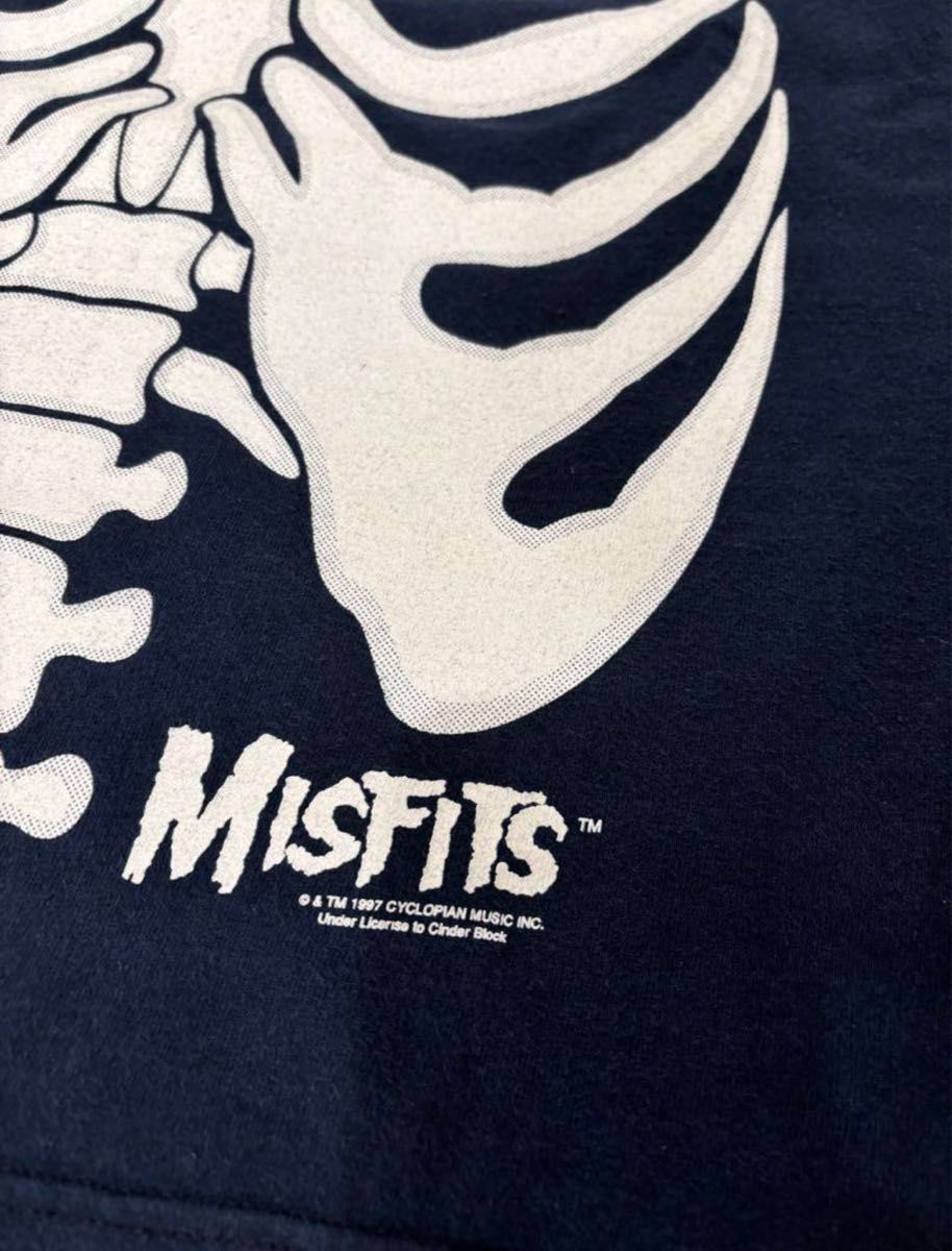 90s vintage Misfits ロンT 骨 S size蓄光 バンドTシャツ 長袖T 90s vintage Misfits ロンT 骨 S size蓄光 バンドTシャツ 長袖T
