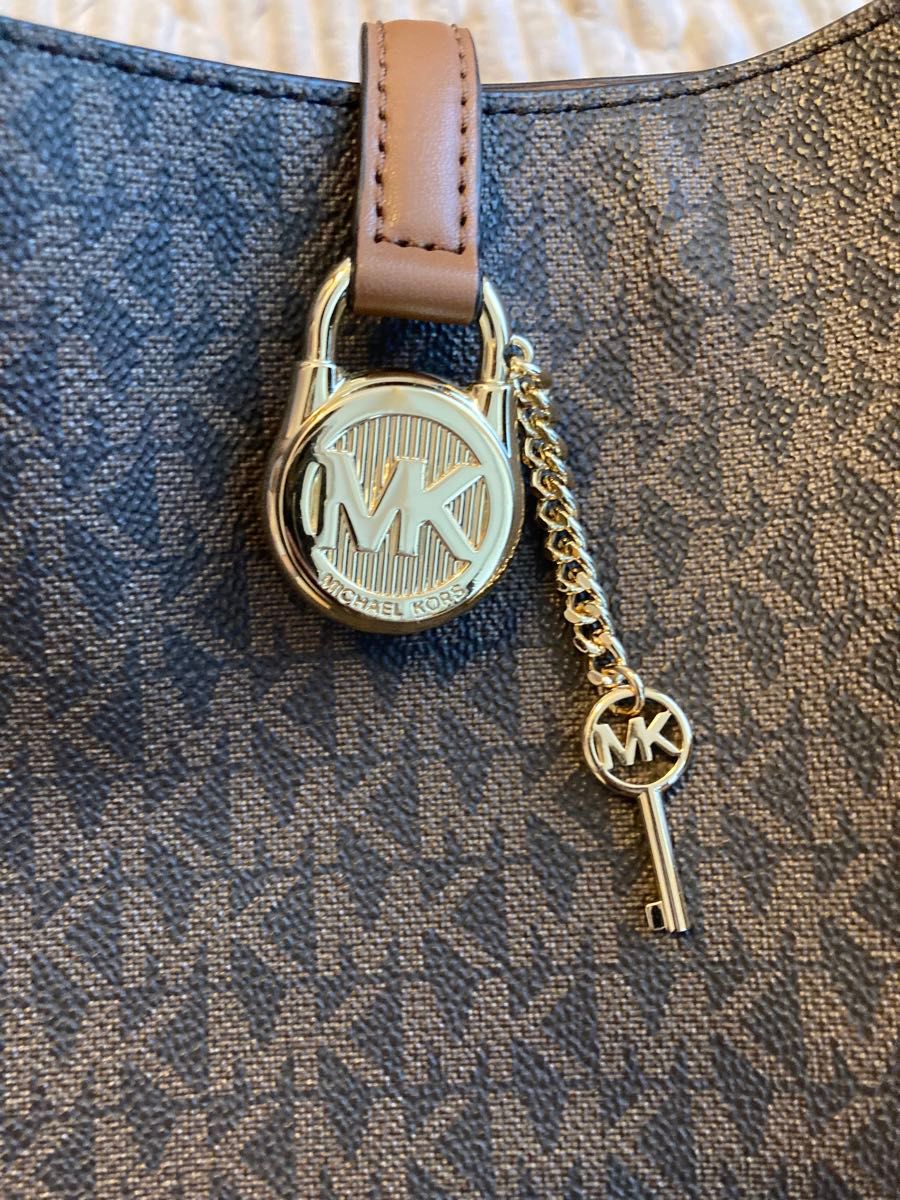 美品!新作!MICHAEL KORS ハンドバッグ　ショルダーバッグ　ブラウン ブラウン系 肩掛け ワンショルダーバッグ