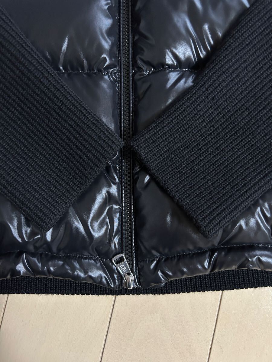 モンクレール MONCLER フーデッドハイブリッドダウン ブラック モンクレール MONCLER フーデッドハイブリッドダウン ブラック