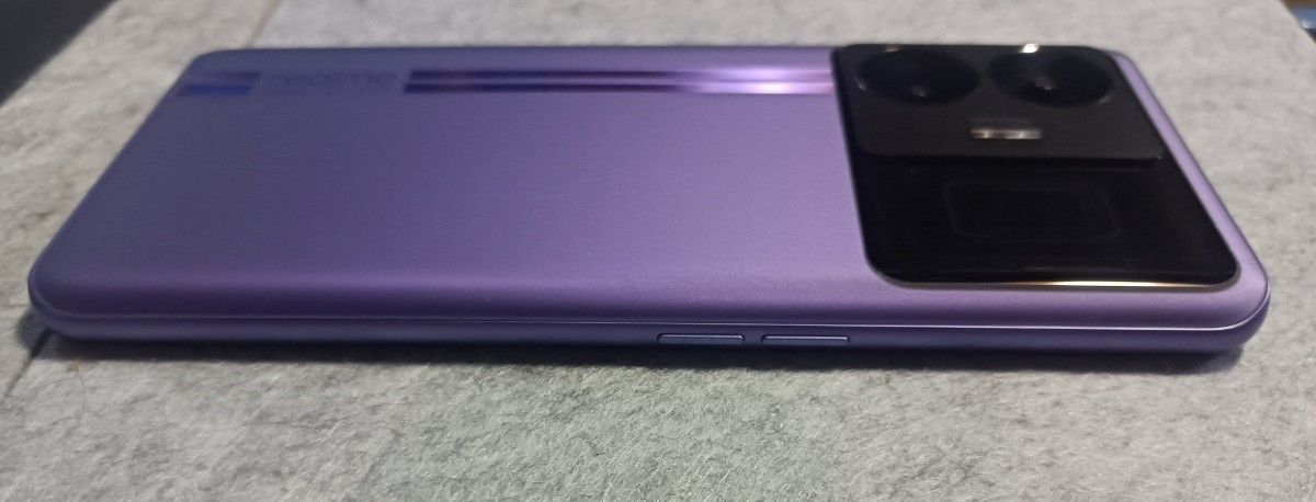 中古品 realme GT Neo5 150W 12GB/256GB パープル グローバルROM 中古品 realme GT Neo5 150W 12GB/256GB パープル グローバルROM