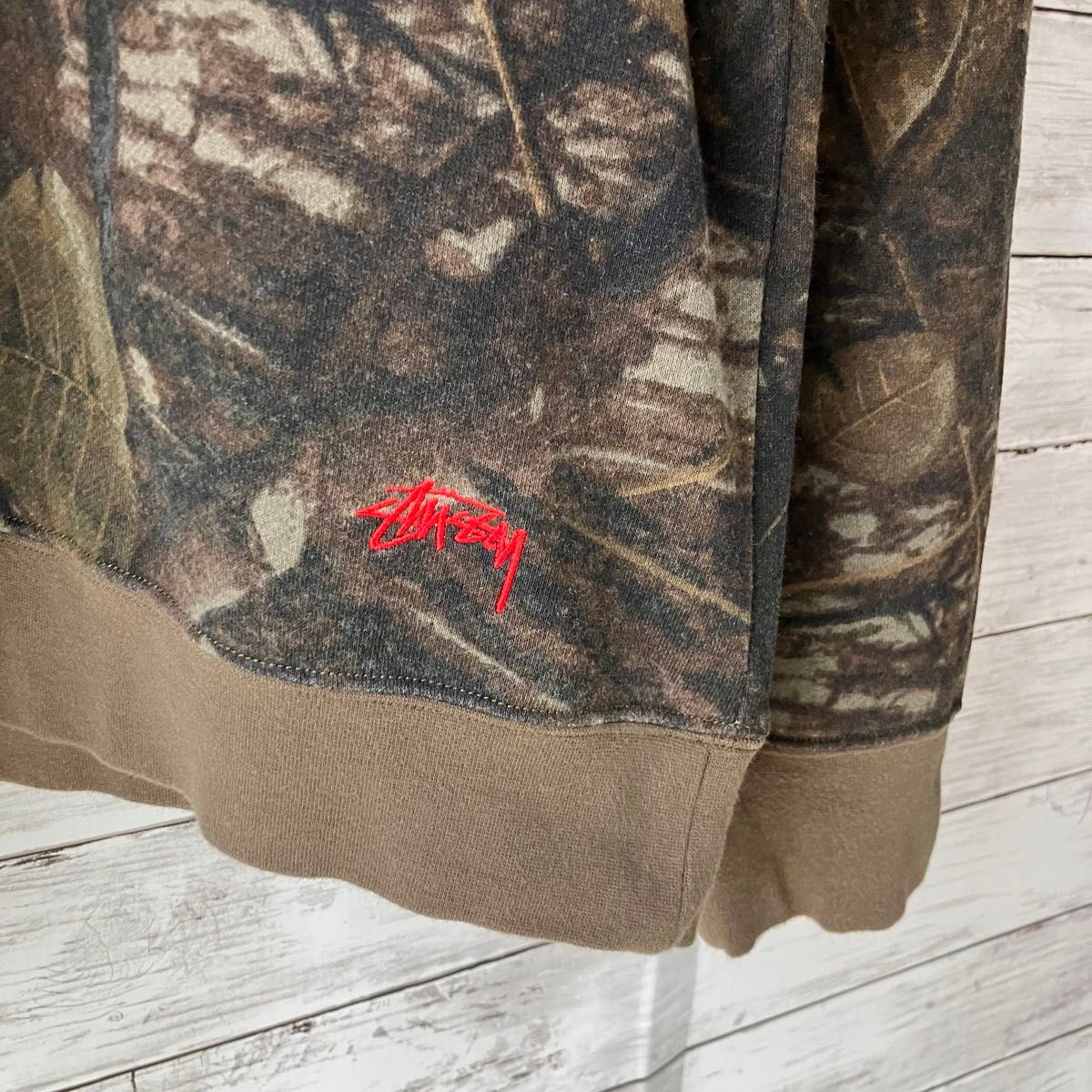 希少デザイン】stussy スウェットトレーナー tree camo ストック 希少デザイン】stussy スウェットトレーナー tree camo ストック