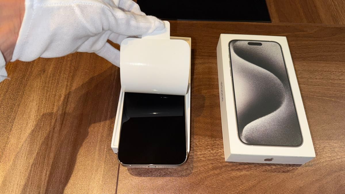 極美品】iPhone 15 Pro Max 256GB SIMフリー バッテリー97 極美品】iPhone 15 Pro Max 256GB SIMフリー バッテリー97