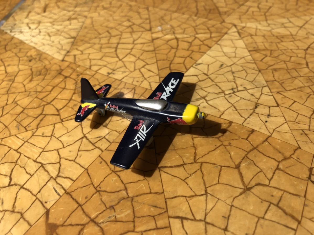 レッドブルエアレース☆RedBull AirRace ☆非売品ノベルティミニチュア ☆スチール製 ☆ラスト1個 ☆ジャンク ☆送料無料_画像2