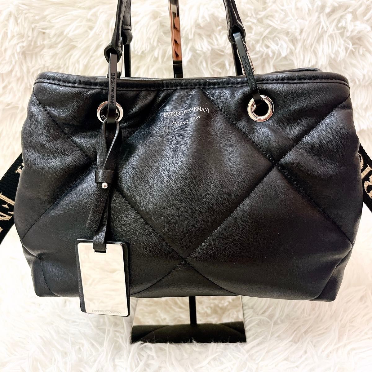 極美品】アルマーニ 2way ショルダーバッグ キルティング レザー 極美品】アルマーニ 2way ショルダーバッグ キルティング レザー