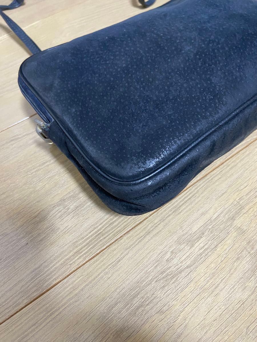 GUCCI ショルダーバッグ ブラック レザー スエード 黒 ロゴ GUCCI ショルダーバッグ ブラック レザー スエード 黒 ロゴ