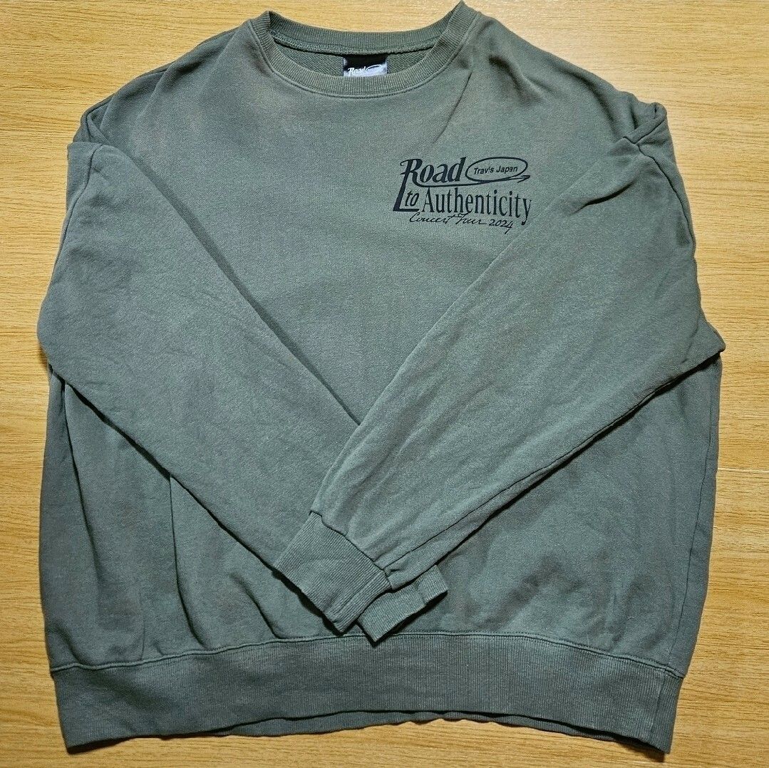 週末限定値下げ TravisJapan コンサートグッズ スウェット 上 週末限定値下げ TravisJapan コンサートグッズ スウェット 上