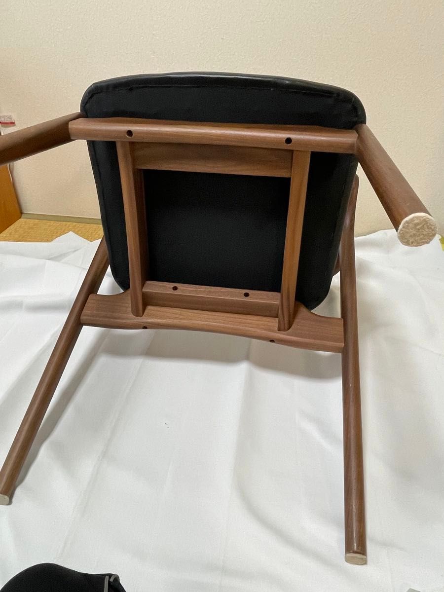 美品 平田椅子製作所 キャプラハーフアームチェア 黒 合成皮革 美品 平田椅子製作所 キャプラハーフアームチェア 黒 合成皮革