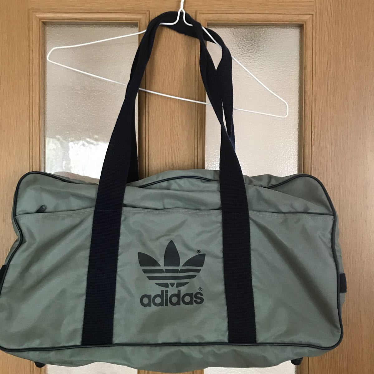 80年代 アディダススポーツバッグ 当時物 adidas 日本製 兼松 80年代 アディダススポーツバッグ 当時物 adidas 日本製 兼松