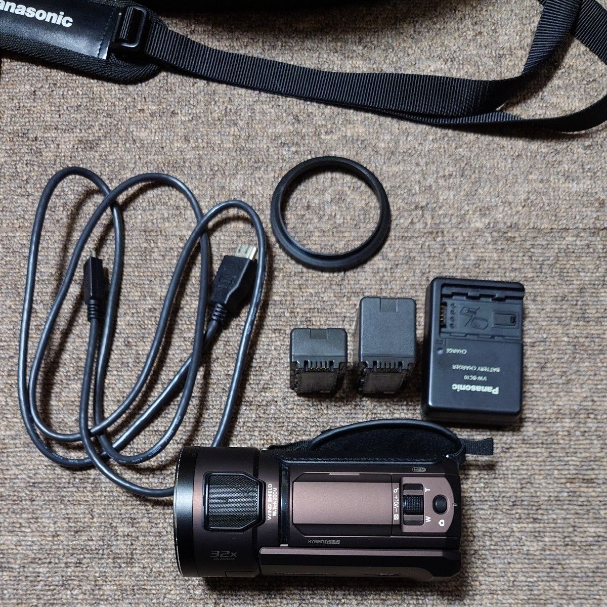 Panasonic パナソニック4KビデオカメラHC-VX1M バック付き 充電 Panasonic パナソニック4KビデオカメラHC-VX1M バック付き 充電