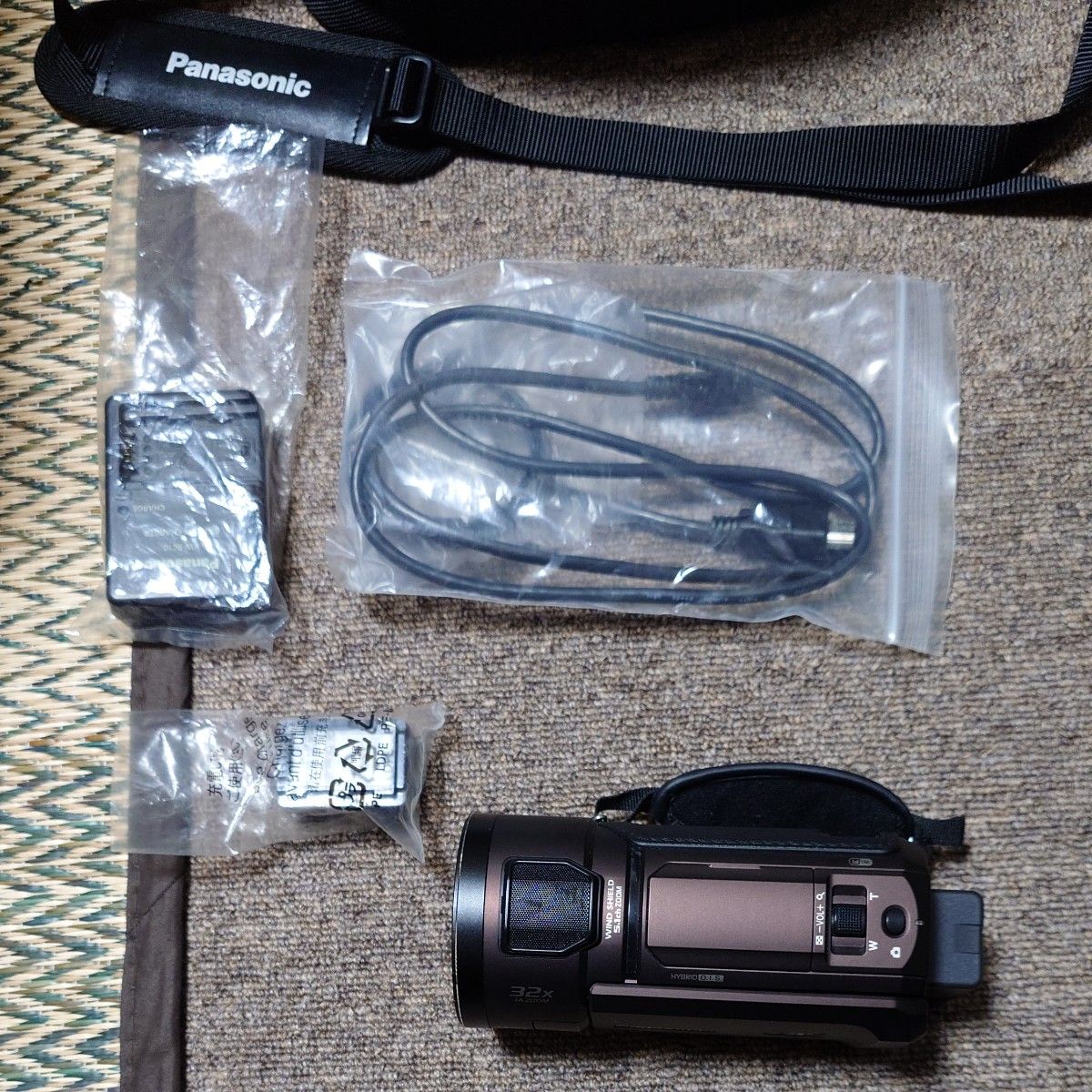 Panasonic パナソニック4KビデオカメラHC-VX1M バック付き 充電 Panasonic パナソニック4KビデオカメラHC-VX1M バック付き 充電