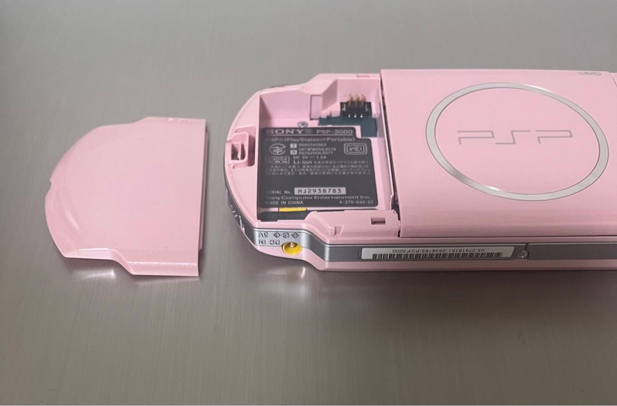 美品 PSP プレイステーション・ポータブル ブロッサム・ピンク 美品 PSP プレイステーション・ポータブル ブロッサム・ピンク