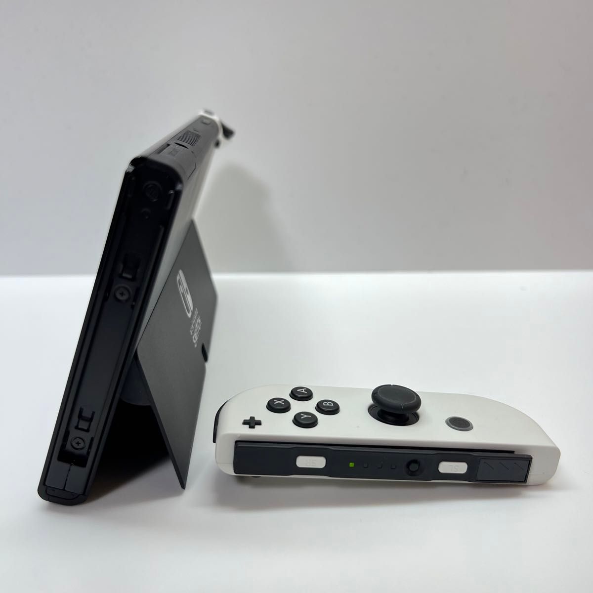 Switch スイッチ 有機EL ホワイト 本体一式 付属品完品 2023年製 Switch スイッチ 有機EL ホワイト 本体一式 付属品完品 2023年製