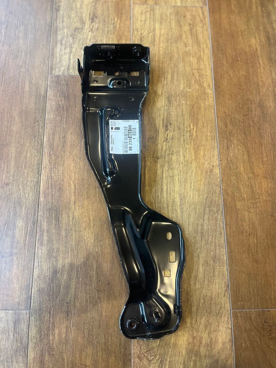 プジョー e-208 GT 新品純正コアサポート ZAA-P21ZK01 プジョー e-208 GT 新品純正コアサポート ZAA-P21ZK01